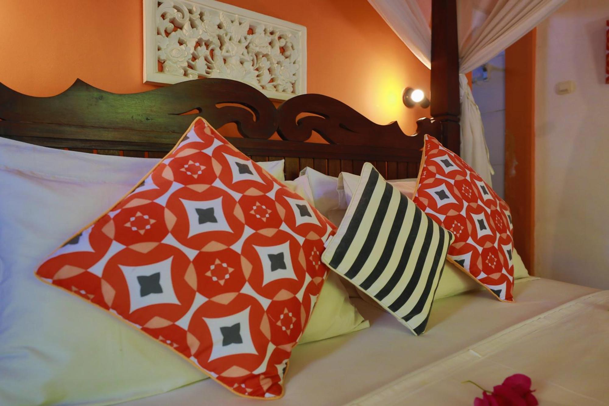 Kirana Homestay Amed Habitación foto